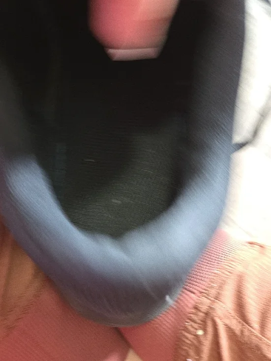 Nike Women's All-Black Lightweight Athletic Sneakers - Picture 7 of 7